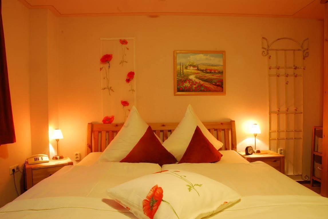 Logis L'Auberge Gutshof Bischofswerda Bagian luar foto
